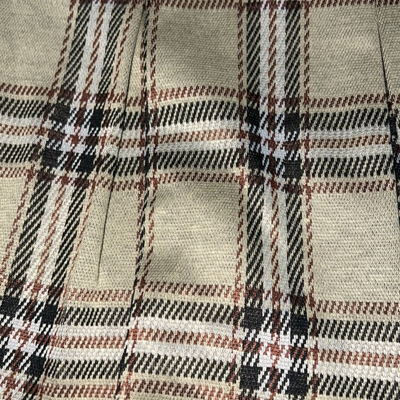 NWT plaid pleated skirt, tan with black, white and brown print - Picture 3 of 4